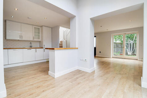 Reception/Kitchen