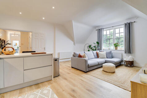 Kitchen/reception