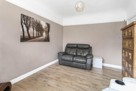 Reception/Bedroom