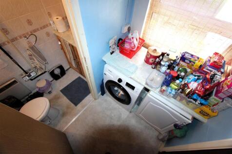 Utility Room.JPG