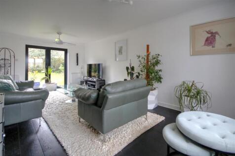 Sitting Room.jpg