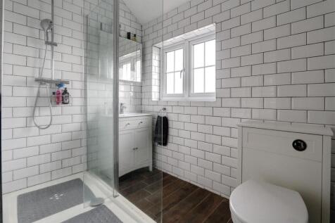 Shower Room: