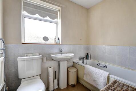 Bathroom.jpg