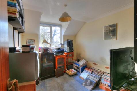 Bedroom 2.jpg