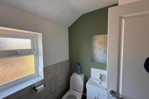 Bathroom.jpeg