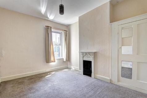 Bedroom 2.jpg