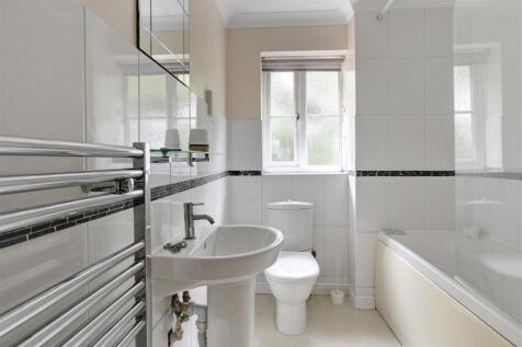 Bathroom.jpg