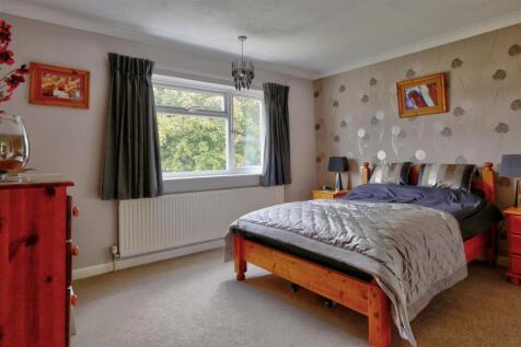 Bedroom 3: