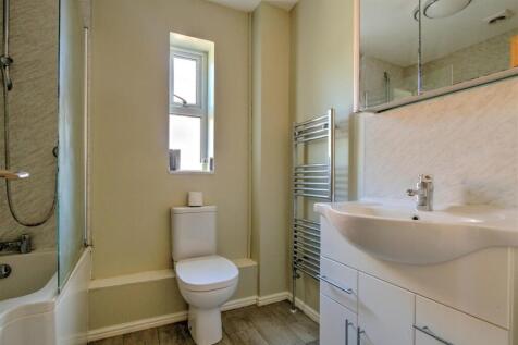 Bathroom.jpg