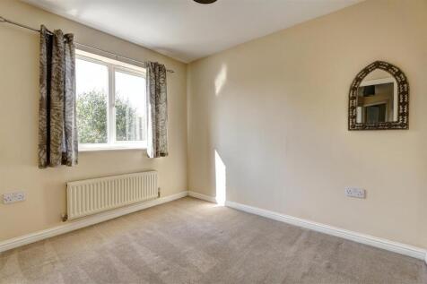 Bedroom 3: