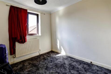 Bedroom 2.jpg