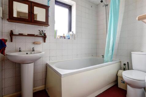 Bathroom.jpg