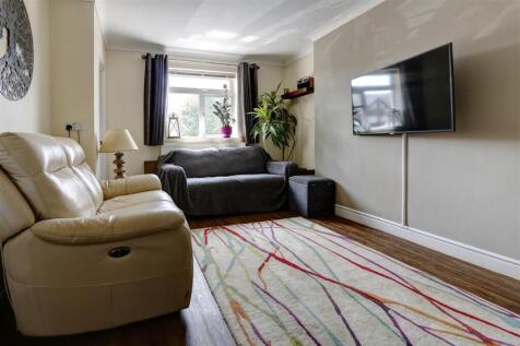 Family Room.jpg