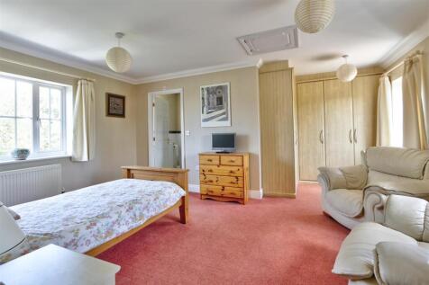 Bedroom 1: