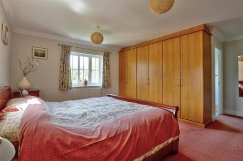 Bedroom 2: