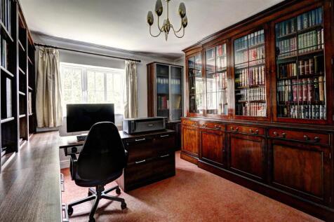 Bedroom 3: