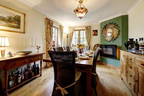Dining Room: