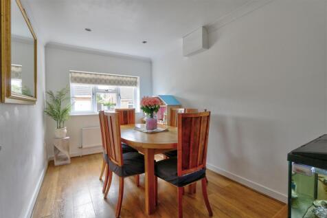 Dining Room.jpg