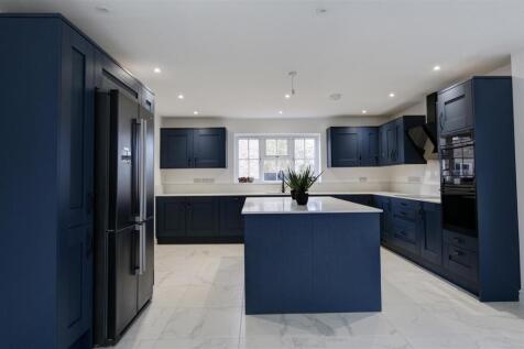 Kitchen/Dining/Family Room: