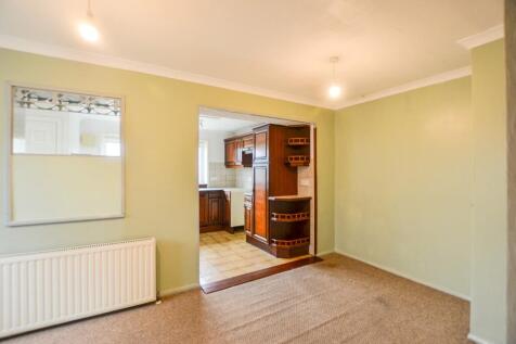 82 Queens Crescent TPS Bodmin Branch 01208 74182 -