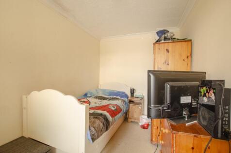 25 Crinnicks Hill TPS Bodmin Branch 01208 74182 -0