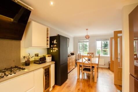 49 Kestell Park TPS Bodmin - 01208 74182-2