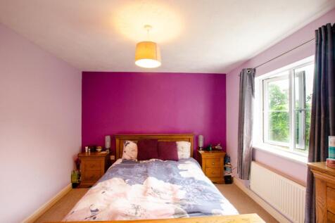 49 Kestell Park TPS Bodmin - 01208 74182-8