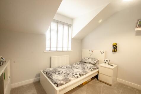 2 Mayfield Close TPS Bodmin Branch 01208 74182 -09
