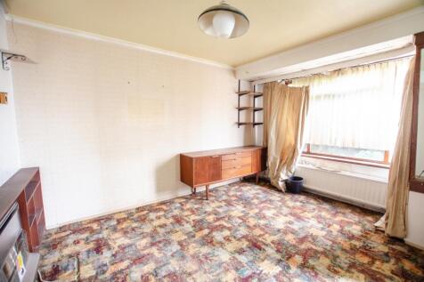 69 Queens Crescent - TPS Bodmin 01208 74182-6