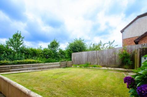 3 Roseland Gardens TPS Bodmin 01208 74182-1