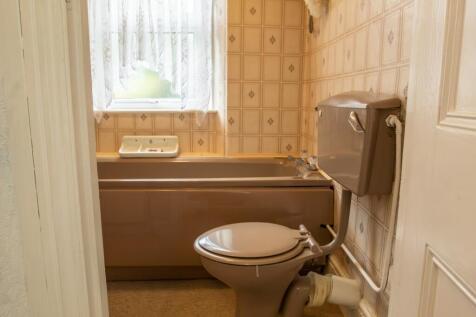 38 Lower Bore Street TPS Bodmin 01208 74182-19