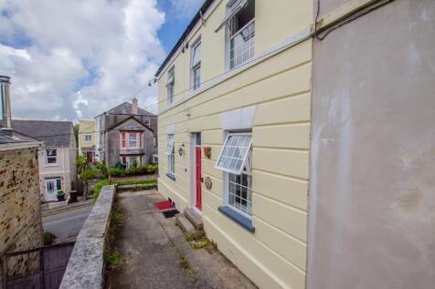 31 Castle Street  TPS Bodmin Branch 01208 872728