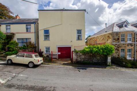31 Castle Street TPS Bodmin Branch 01208 872728-01