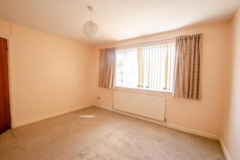 1 Whitestone Crescent TPS Bodmin 01208 74182-08