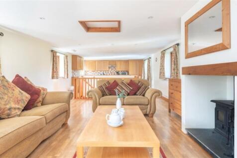 hay-barn-wadebridge-lounge-4