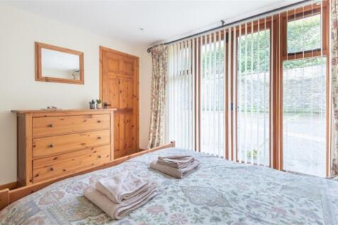 hay-barn-wadebridge-master-bedroom-3