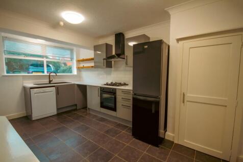 33 Langurtho 01208 74182 - 4