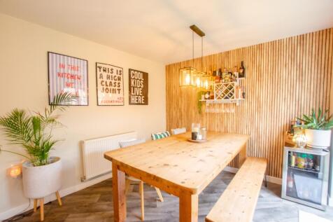 17 Gwithian Road TPS Bodmin 01208 74182-12