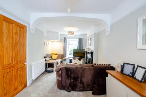 9 Robartes Road TPS Bodmin 01208 74182-01