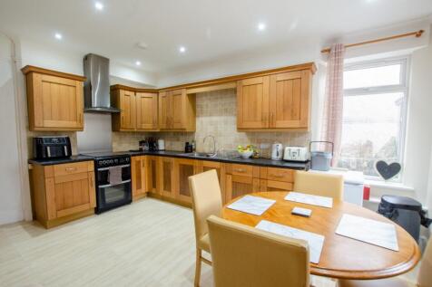 9 Robartes Road TPS Bodmin 01208 74182-07