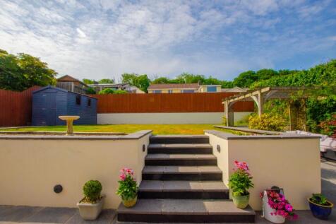 10 Lanhydrock View TPS Bodmin Branch 01208 74182 -