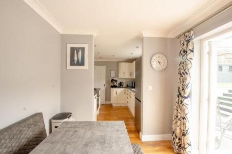 10 Lanhydrock View TPS Bodmin Branch 01208 74182 -