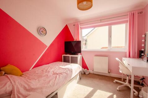 10 Lanhydrock View TPS Bodmin Branch 01208 74182 -