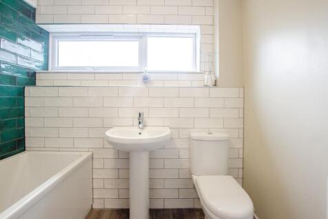 37 Wallace Road TPS Bodmin 01208 74182-05