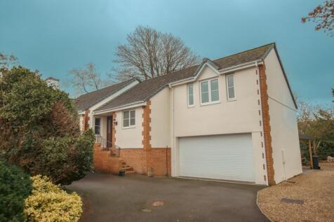 20 Barons Meadows TPS Bodmin 01208 74182-01