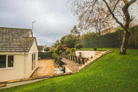 18 Lanhydrock View TPS Bodmin 01208 74182-38