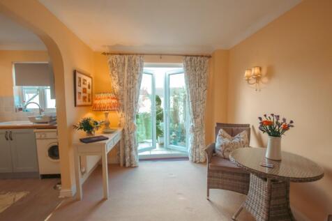 18 Grass Valley Park TPS Bodmin 01208 74182-08