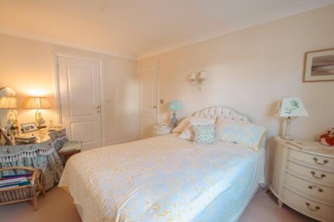 18 Grass Valley Park TPS Bodmin 01208 74182-14