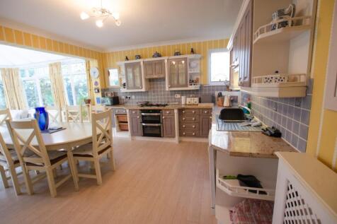 24 Treverbyn Road-06