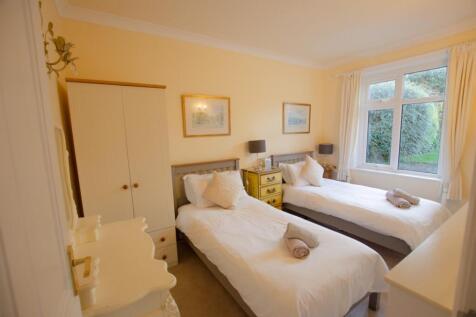 24 Treverbyn Road-04